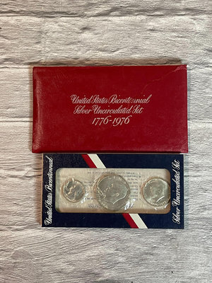 硬幣收藏 1776~1976 美國 USA 建國200週年紀念 (壹圓+50分+25分) 一套 銅鎳幣 UNC 品項像新的一樣 保存完整 二手拍賣 如圖確認