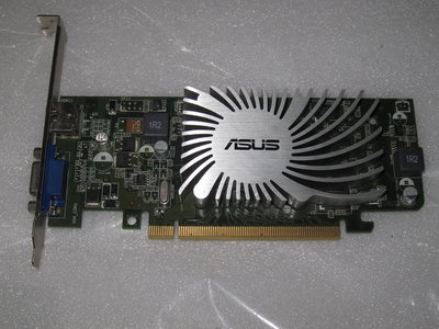售:華碩EAH6470M/HM1GD3/DP  1GB DDR3 64BIT PCI-E顯示卡(良品)