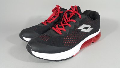 [銀九藝] 知名品牌 運動鞋 25.5公分 美國~6.5