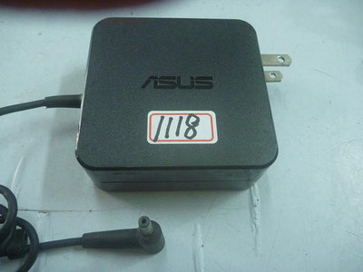 1118  ASUS筆電變壓器  百元起標