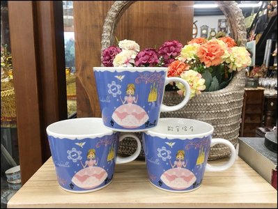童話風 紫色灰姑娘馬克杯 日本製 南瓜馬車王子城堡高跟鞋圖案杯子 咖啡杯水杯花茶杯早餐杯【歐舍傢居】