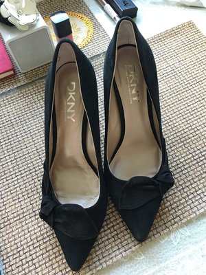 DKNY Lady款 正品黑色秋冬橘皮高跟鞋 二手出清 狀況涼好  Size 38.5