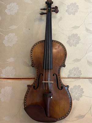 順風提琴@@二手歐洲天然虎紋特殊鑲線4/4小提琴。