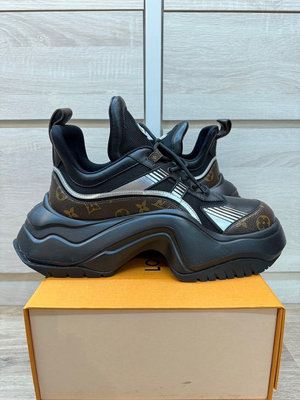 《當肯二手名品》LV 新款 黑銀 拼接 老花 休閒鞋 運動鞋  Archlight 2.0 ㊣