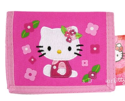 【卡漫迷】 Hello Kitty 電繡 三折 短夾 粉 ㊣版 零錢包 證件包 皮夾 拉鍊 女孩 輕巧 好攜帶 錢包