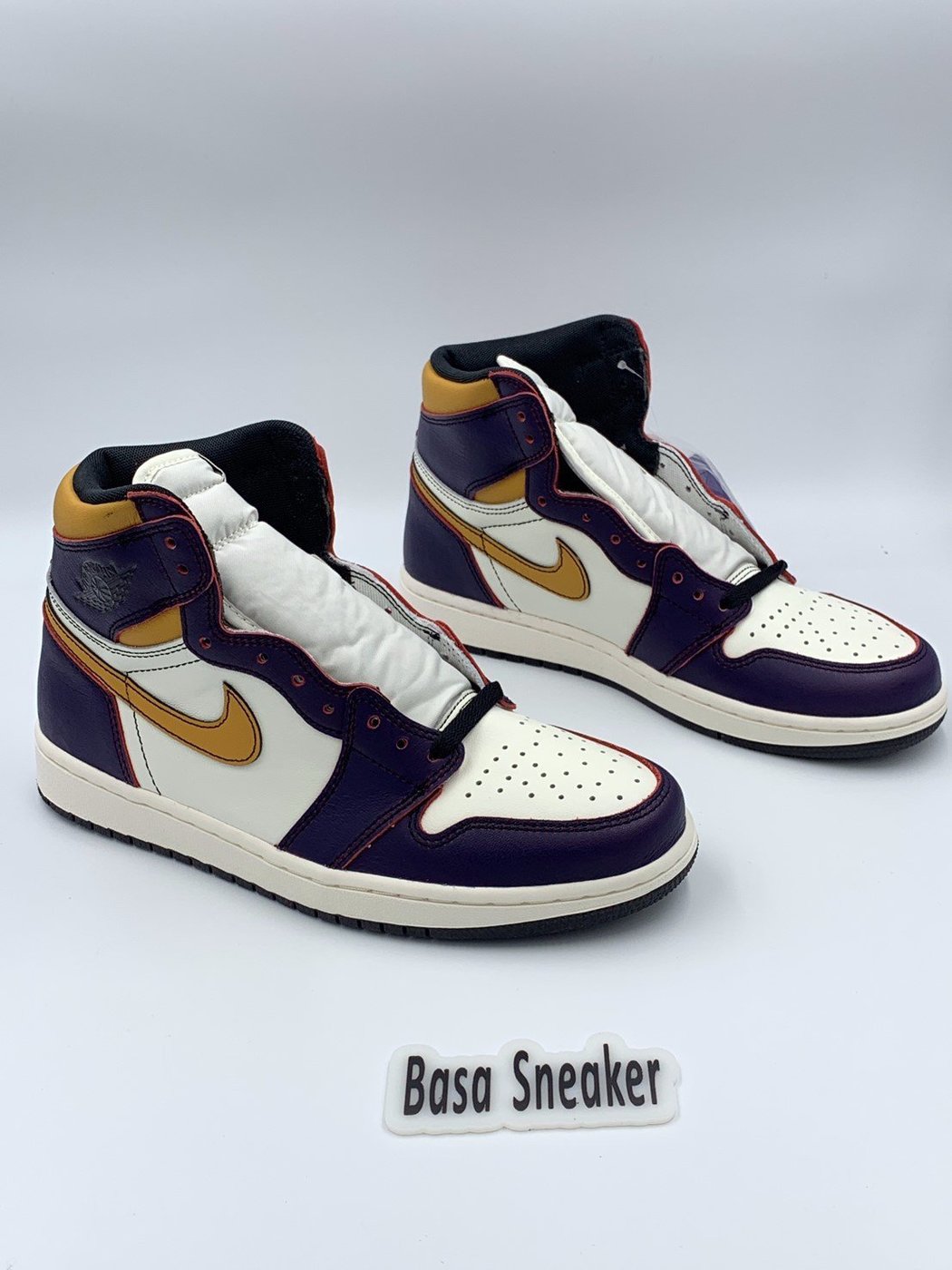 Nike sb defiant sales lakers