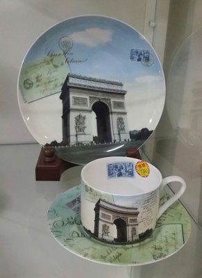 美生活館---全新進口經典巴黎景點骨瓷杯 咖啡杯三件組禮盒--凱旋門--促優 980元