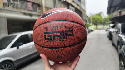 Nike True Grip 8P [NKI0785507] 籃球 7號 耐磨 抗汙 室內 戶外 十字紋 PU 咖啡