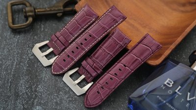24mm收22mm沛納海的新衣葡萄紫色高質感可替代panerai....原廠錶帶之鱷魚皮紋真牛皮