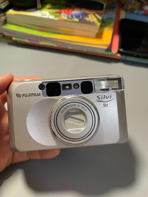 富士silvi90膠片相機 橙色相當不錯！