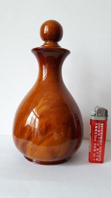 台灣肖楠聚寶瓶