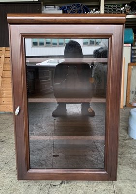 鑫高雄駿喨二手貨家具(全台買賣)---1.7尺 半實木  玻璃櫃  收納櫃  置物櫃 玄關櫃 附門櫃 書櫃