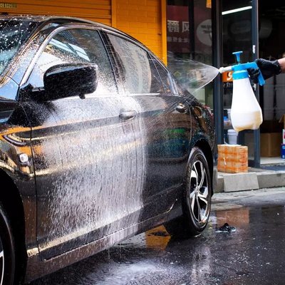【單品體驗特惠】{手持式}洗車泡沫噴瓶1800ml扇形噴霧狀-能輕鬆製造出細膩的泡沫-好收納、不佔空間、好攜帶