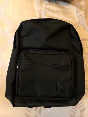 [ 9.5成新 ] Herschel backpack 多功能筆電後背包/ 黑/ 加拿大購入 台灣不撞包 / 稀有