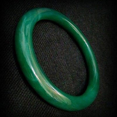 （滿綠少有）【極樂世界】【161027】早期收藏 天然清透綠玉髓手環