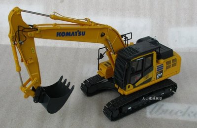 [丸山建機模型店]---KOMATSU PC-210LC-11 1/50 怪手挖土機模型