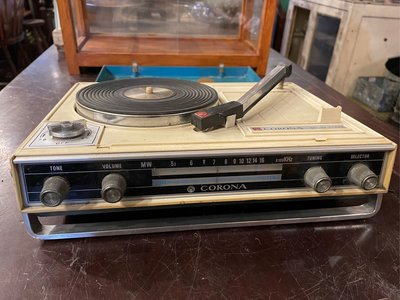 日本昭和時期CORONA手提黑膠唱片收音機