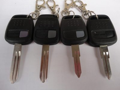 (中壢)NISSAN 汽車鑰匙 X TRIAL SENTRA 180 M1 CEFIRO MARCH 350Z 原廠遙控 晶片鑰匙 配製