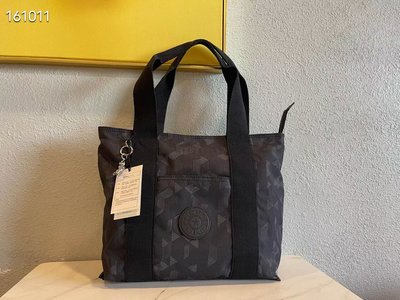 Kipling 猴子包 K28263 黑底幾何 托特包 多夾層輕量手提包 肩背包 購物包 運動包 媽媽包 休閒 時尚 防水