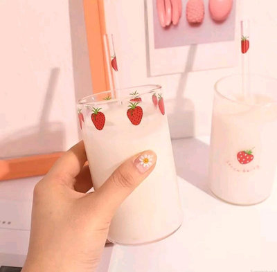 耐熱玻璃杯 果汁牛奶杯子 可愛草莓，荷包蛋杯子 微波爐可以 - 5012