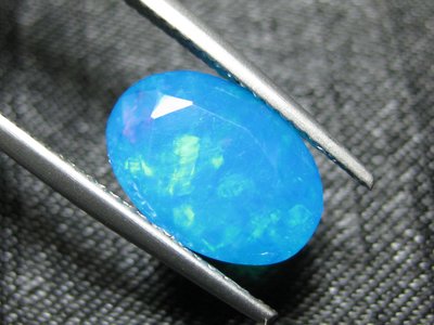 藍色蛋白石(藍色歐泊)稀有罕見 - 2.15克拉【Texture & Nobleness 低調與奢華】