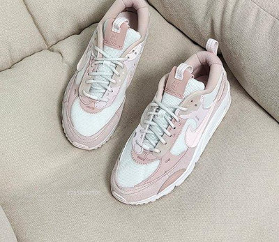 Nike Air Max 90 Futura Soft Pink 粉白 女子舒適運動緩震耐磨跑步鞋DM9922-104【雅妤潮鞋】