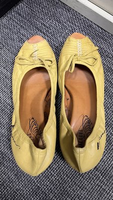MACANNA-麥坎納-米黃色魚口鞋
