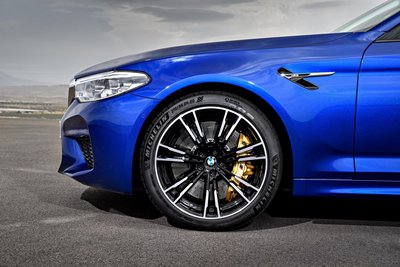【樂駒】BMW F90 M5 F92 M8 原廠 陶瓷 煞車組 改裝 套件 精品 制動