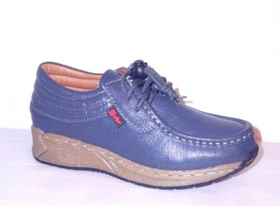 零碼鞋 10號 Zobr路豹牛皮氣墊休閒鞋 783 藍色 鞋跟 高度：3.2公分 特價:1090元 7系列 雙氣墊款式