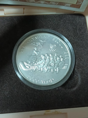 【二手】韓國1986年漢城奧運會5000won紀念銀幣原盒原證 銀幣 銀章 紀念幣【破銅爛鐵】-6526