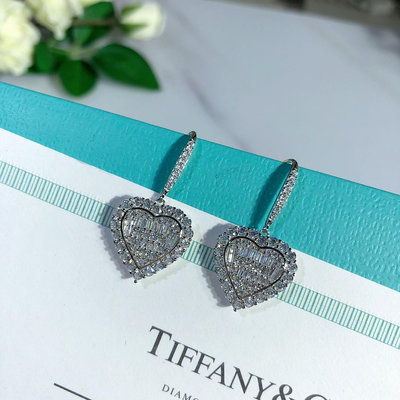 【二手】Tiffany蒂芙尼方鉆愛心耳勾 新款 群鑲梯方滿鉆愛心耳環 甜美