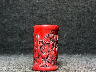 雞血石筆筒印章雞血石在中國有吉祥之意，紅色在中國有吉祥之意，寓意遠離災難。所以雞血石可以辟 舊藏 老貨 雜項【老物件】11550