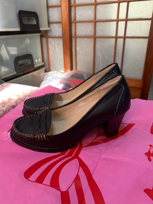 「 二手鞋 」 La Mania de Yvonne 跟鞋 37號（黑）I