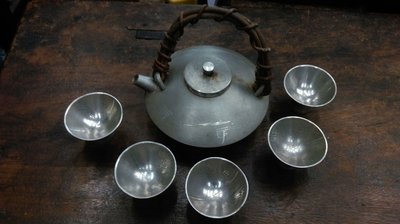 大草原典藏，日本百年老錫壺，特價一天