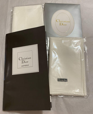 日本手帕 緹花手帕 Christian Dior  白色 no. 49-17 有四條 有包裝的只有兩個優先給先購買的朋友