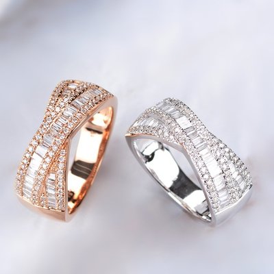 【馬格斯珠寶】18k金 梯方鑽石戒指 T方結婚戒指 梯鑽戒女戒 感動專案價 精緻美品