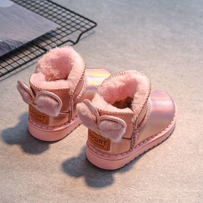 促銷打折 女童雪地靴2021冬季新款可愛兔耳防水鞋面中大童靴子兒童保暖棉鞋-