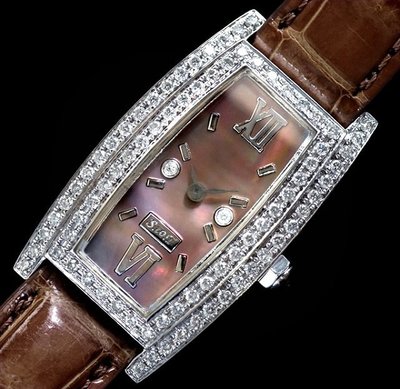 伯爵PIAGET款酒桶型瑞士訂製錶款鑲嵌1.25克拉天然真鑽18K白金鑽錶
