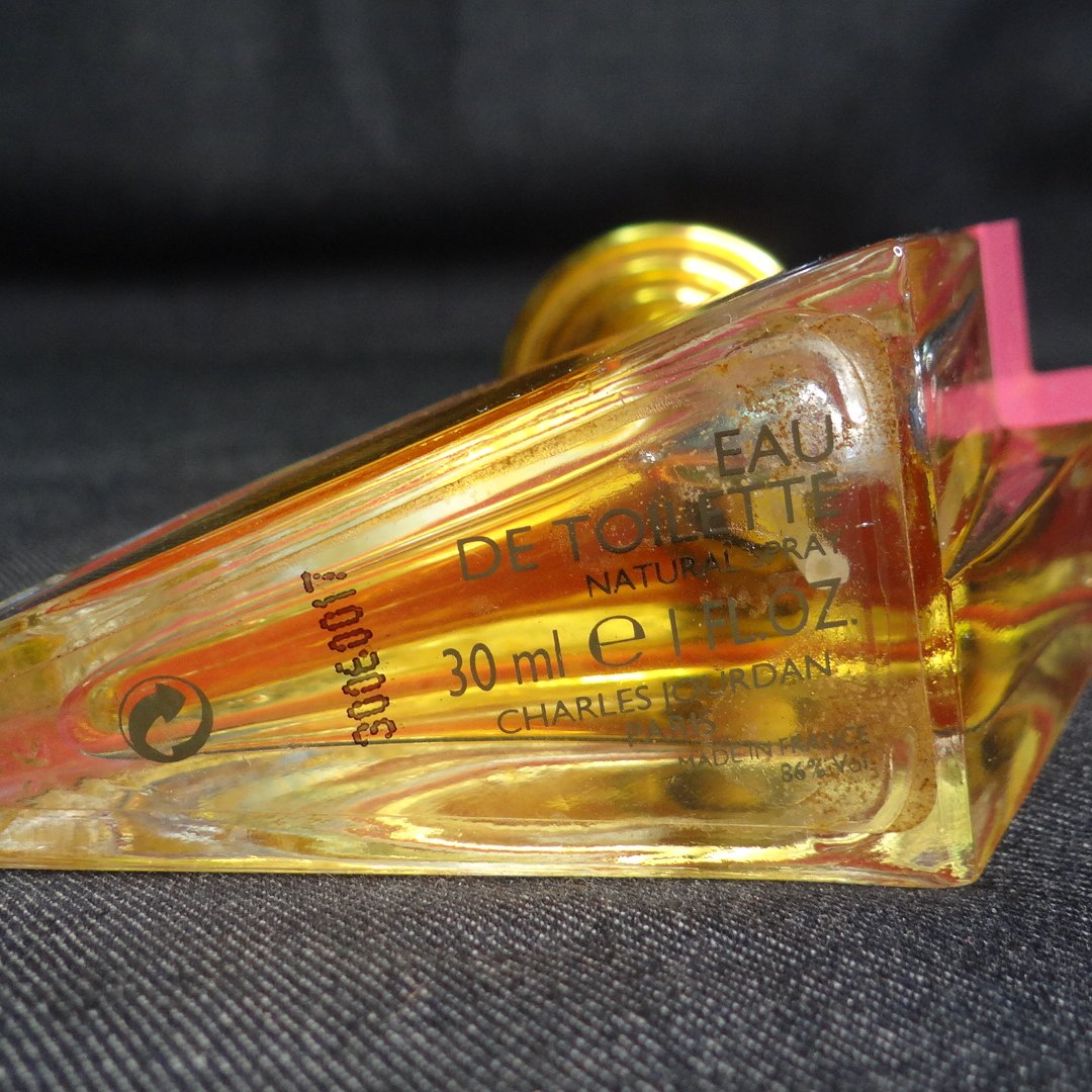 Charles Jourdan Tres Jourdan 致命吸引力淡香水30ml EDT 噴式| Yahoo