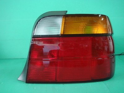 小傑車燈-全新 BMW 寶馬 E36 TI 斜背款 原廠 型 紅黃 尾燈 一顆1700元 DEPO製
