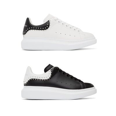 [全新真品代購-SALE!] Alexander McQueen 鉚釘後尾 休閒鞋 / 增高鞋 (黑 / 白)