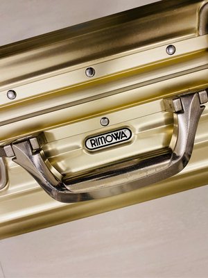 正品真品topas gold百年限量絕版停產收藏Rimowa金色登機箱Aluminum carry on