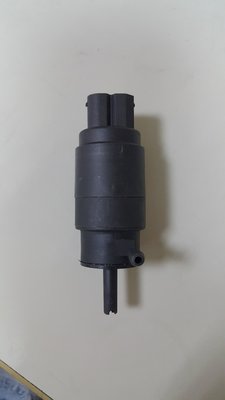 BMW E36 1990-1996 雨刷噴水馬達 (圓腳) (玻璃用) 雨刷 噴水馬達 61661380066