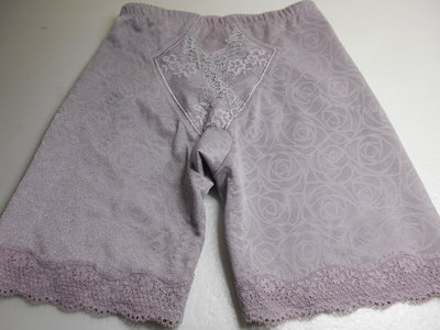 女【曼黛瑪璉】紫灰色調整型高腰束褲S號~100元起標~標多少賣多少~ (8A73)
