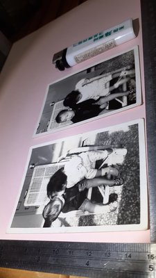兩小無猜 老籐椅 50年代 可愛童老合照 銘馨易拍重生網 PSS887 背景寫實老照 如圖（2張ㄧ標，珍藏回憶）