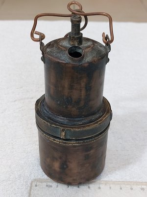 早期電土燈(4)~銅製品~不吸磁~有缺件~懷舊.擺飾.吊飾.道具