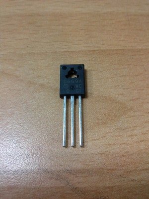 2SD669A 電晶體 - 雙極 (BJT) - 單 NPN 160V 1.5A  通孔式 TO-12(10PCS一拍)