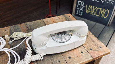 Vintage Americana。復古事 約1970年代 白色有線電話 美國古董 收藏 擺飾 古道具 轉盤式 復古電話