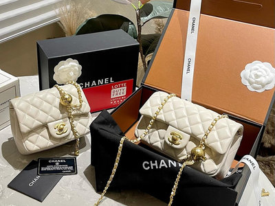 【二手包包】皮 +官網飛機箱Chanel 小金球方胖子 調節扣“New Arrival”最美方胖子人間香奈兒 NO131954