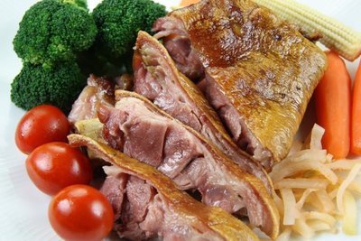 【西餐系列】德國豬腳 (1顆) / 約685g±5% 吃皮脆肉嫩無敵美味的德國豬腳~誰說一定要到高級餐廳~歡迎團購